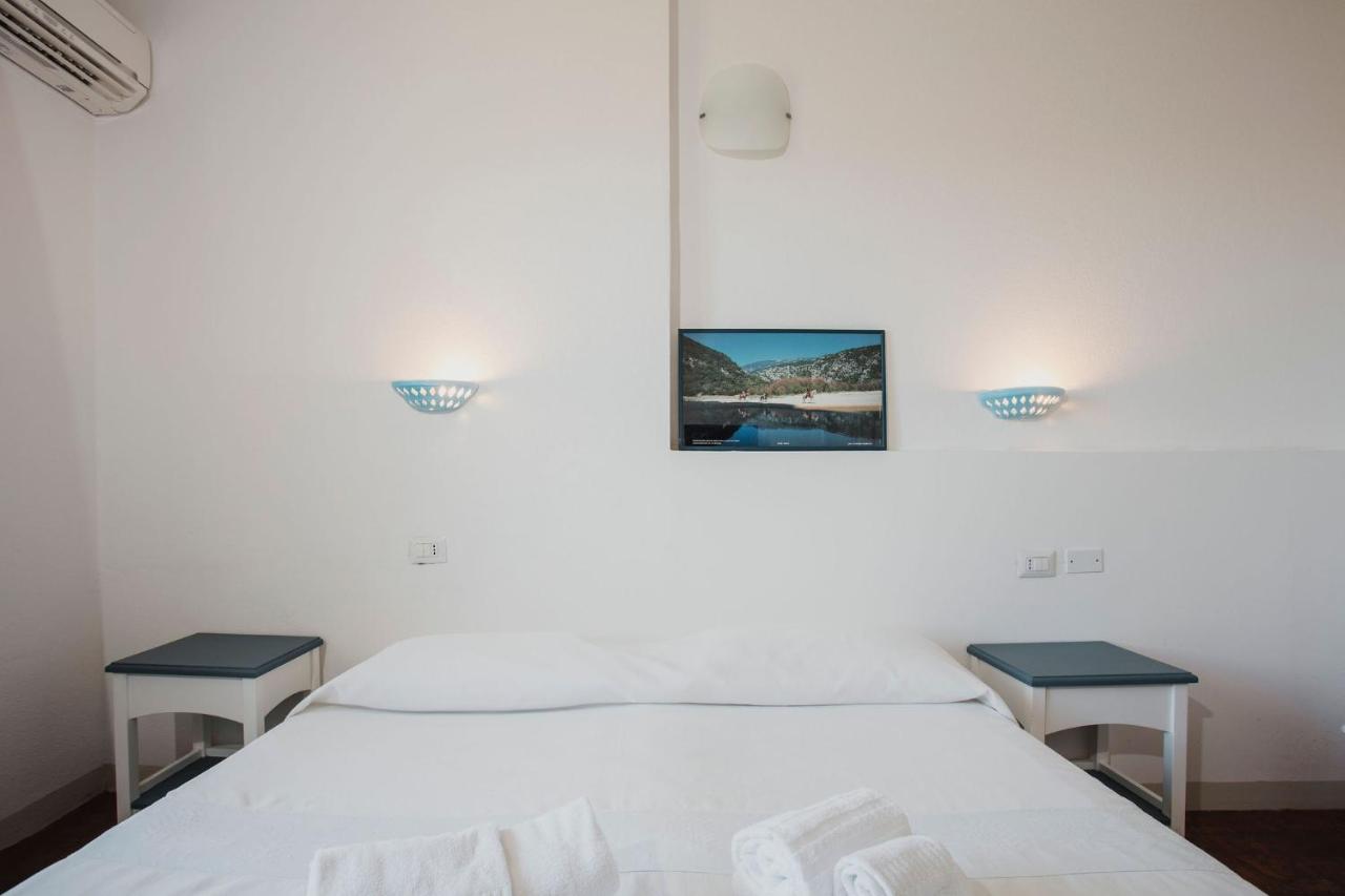Resort Fior Di Sardegna Позада Екстериор снимка