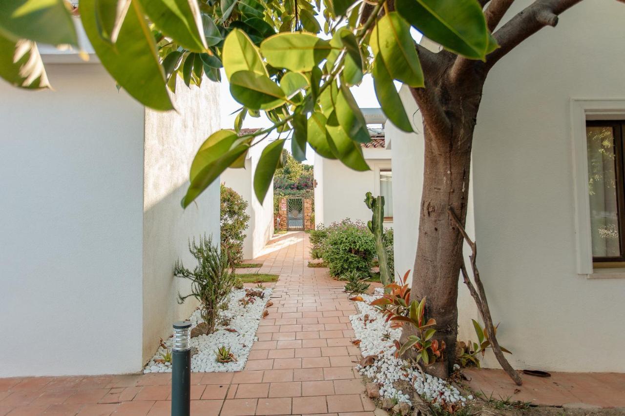 Resort Fior Di Sardegna Позада Екстериор снимка